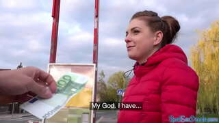 Rubia euro babe lortzen fucked asko posizioak 100 euro Rubia euro babe lortzen fucked asko posizioak 100 euro