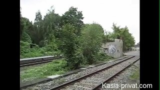 ���र्मन hariy नवशिक्या रिअल सार्वजनिक लघवी