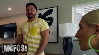 ���্রতারণা পাস - MOFOS