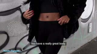 Publikoa Agente UK Beltza Asia Rae ibilaldiak bere mamitsuena handi ipurdian dick handi cash Publikoa Agente UK Beltza Asia Rae ibilaldiak bere mamitsuena handi ipurdian dick handi cash